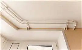 Монтаж углового карниза - 5vodnom