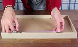 Повесить картину на двухсторонний скотч