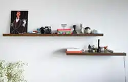 Установка полки в на стену недорого