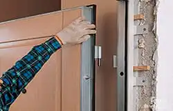 Установка железной двери Монтаж входной металлической двери